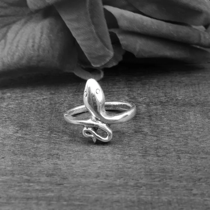 Rings Karizma Jewels Snake Real Silver Ring for Astrology and red book remedy